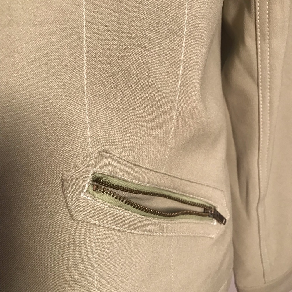 Jacket - Picture 4 of 6